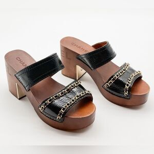 Chanel Logo Black Patent Leather Chain Clogs Wooden Platform Mules EU 39 US8-8.5